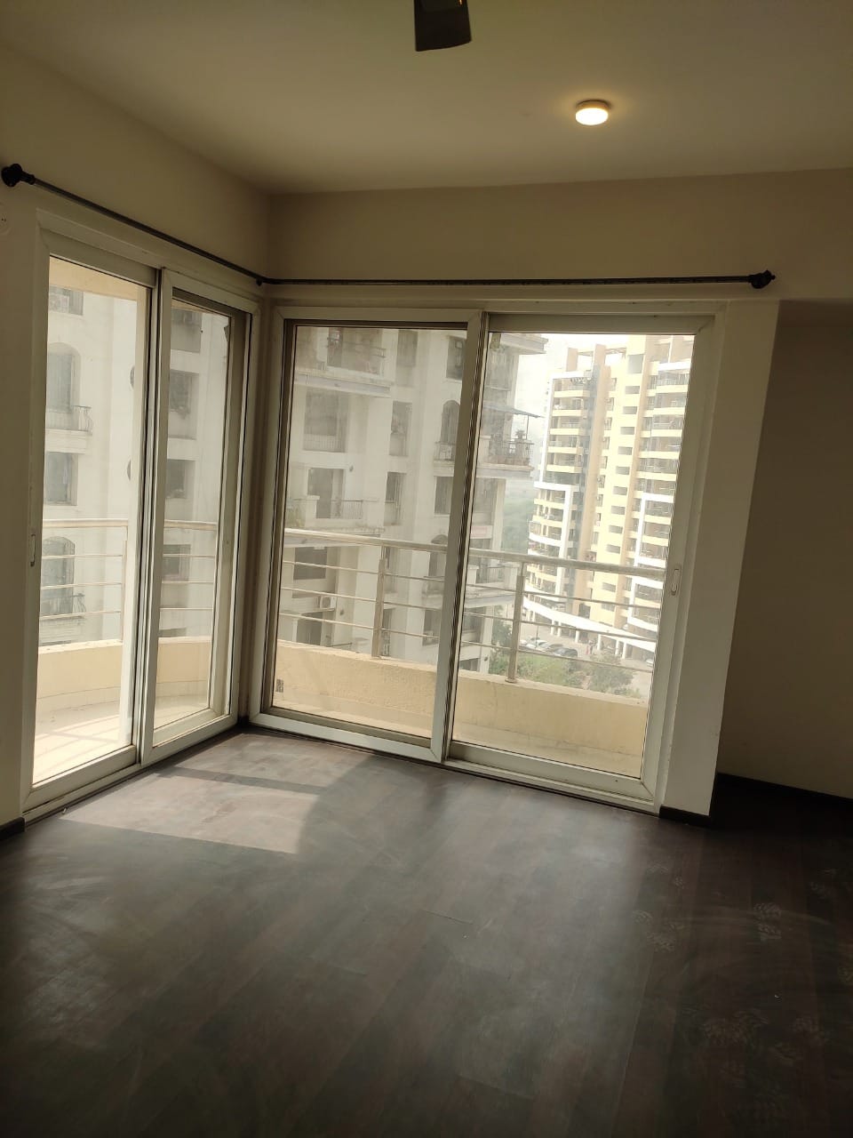 4BHK · Semi Furnished · Apartment