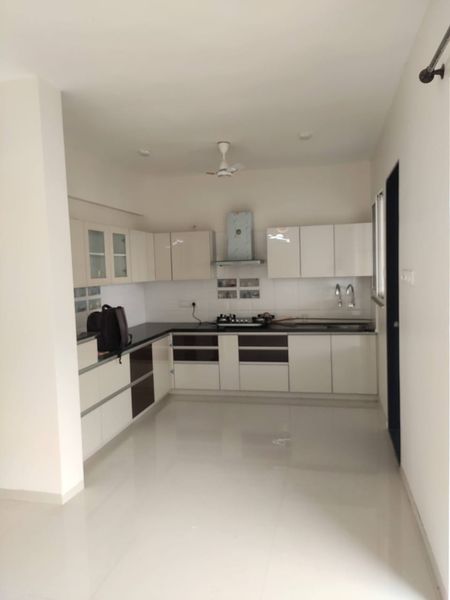 4BHK · Semi Furnished · Apartment