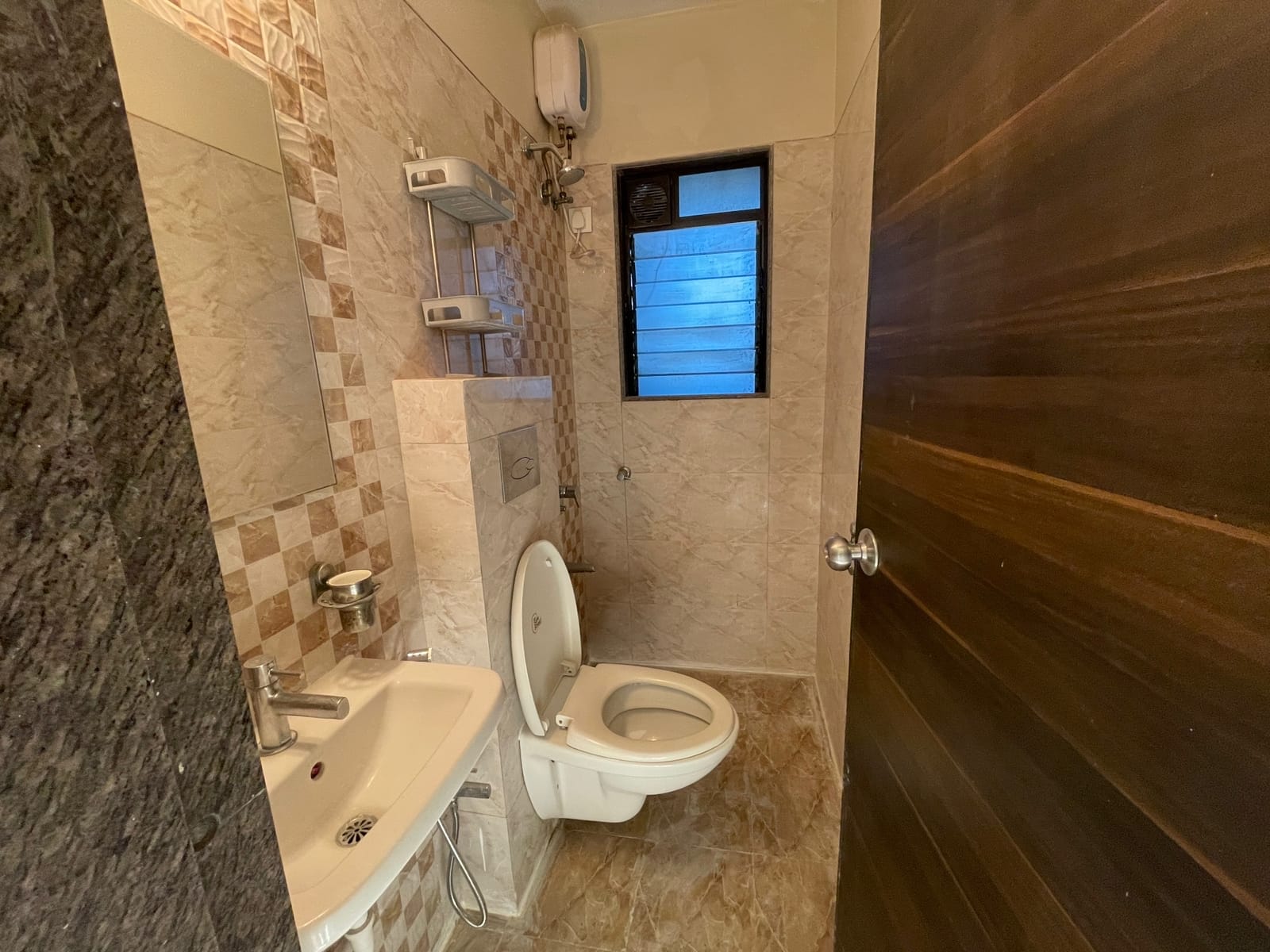 2BHK · Semi Furnished · Apartment