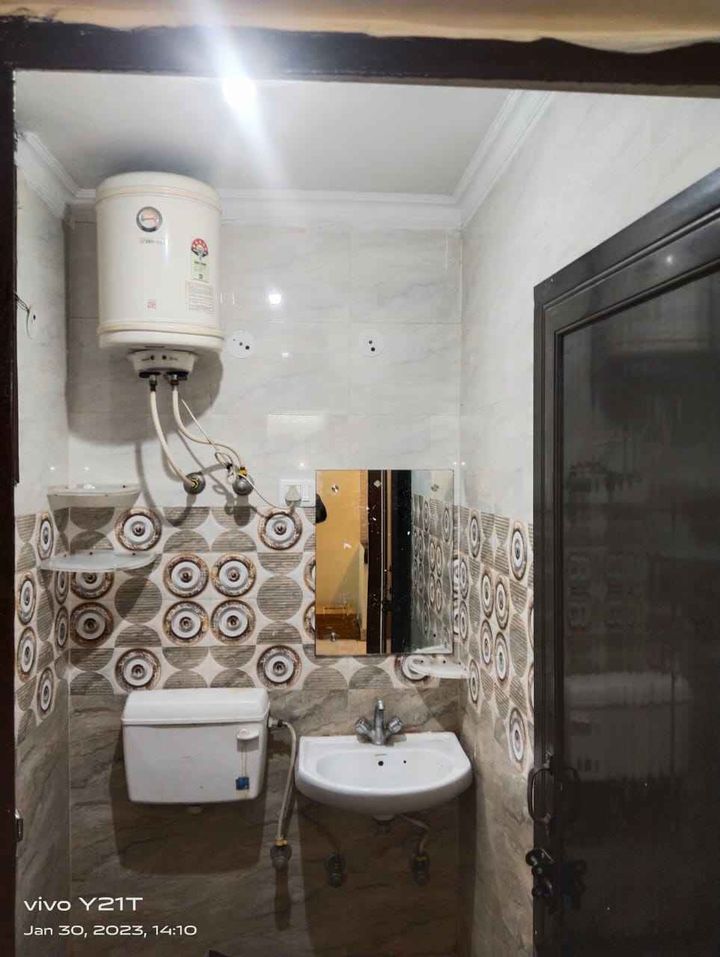 1BHK · Semi Furnished · Apartment