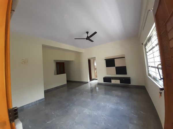 2BHK · Semi Furnished · Apartment
