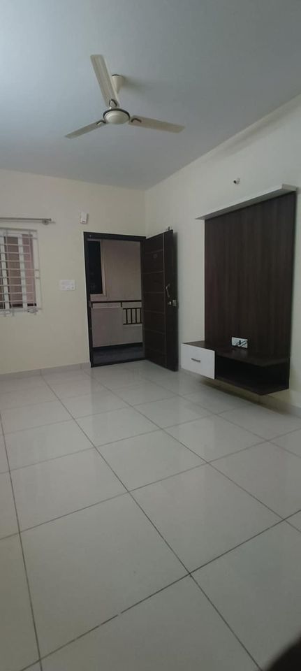 1BHK · Semi Furnished · Apartment