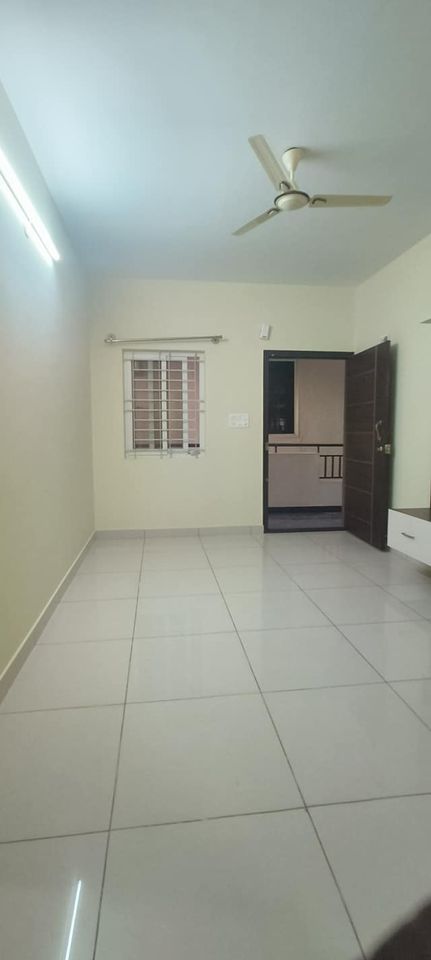 1BHK · Semi Furnished · Apartment