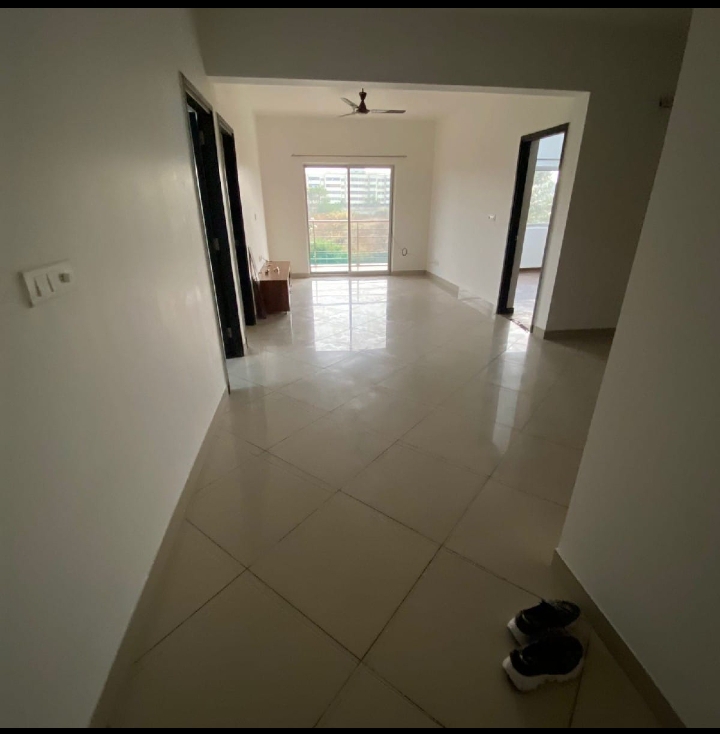 1BHK · Semi Furnished · Apartment