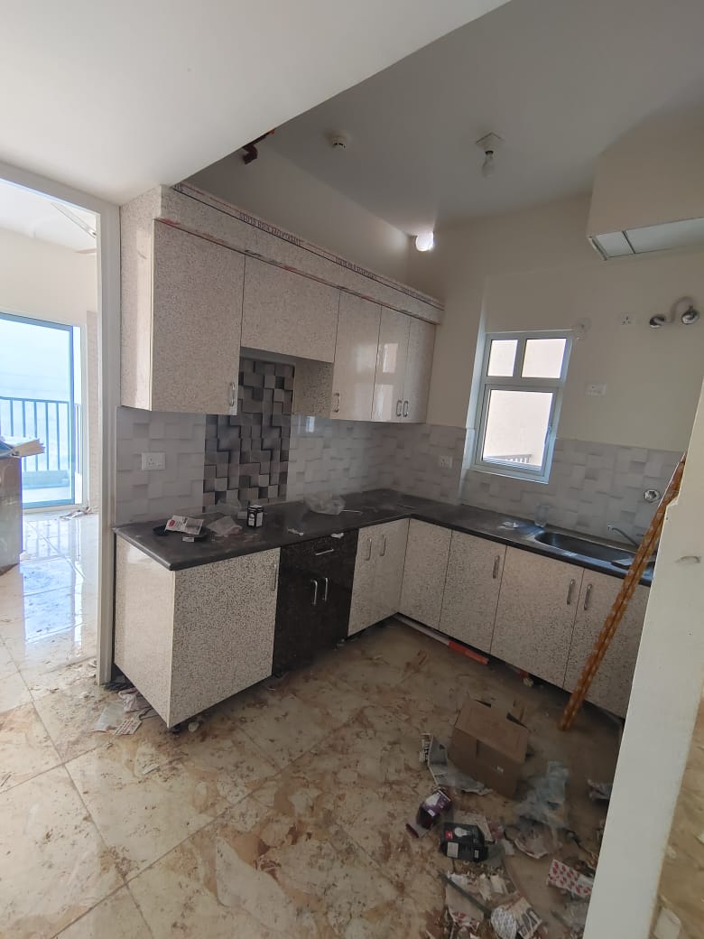 1BHK · Semi Furnished · Apartment