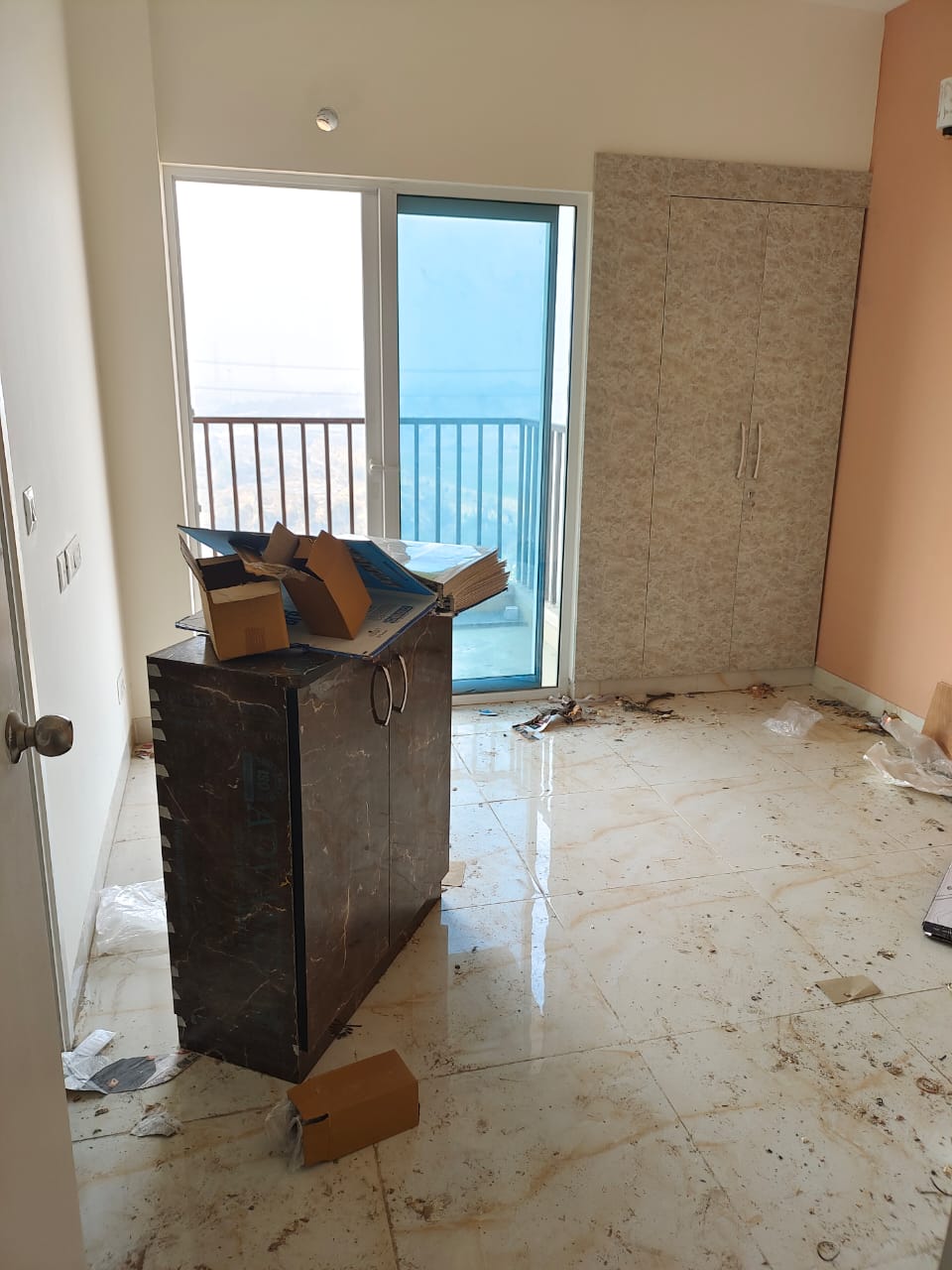1BHK · Semi Furnished · Apartment