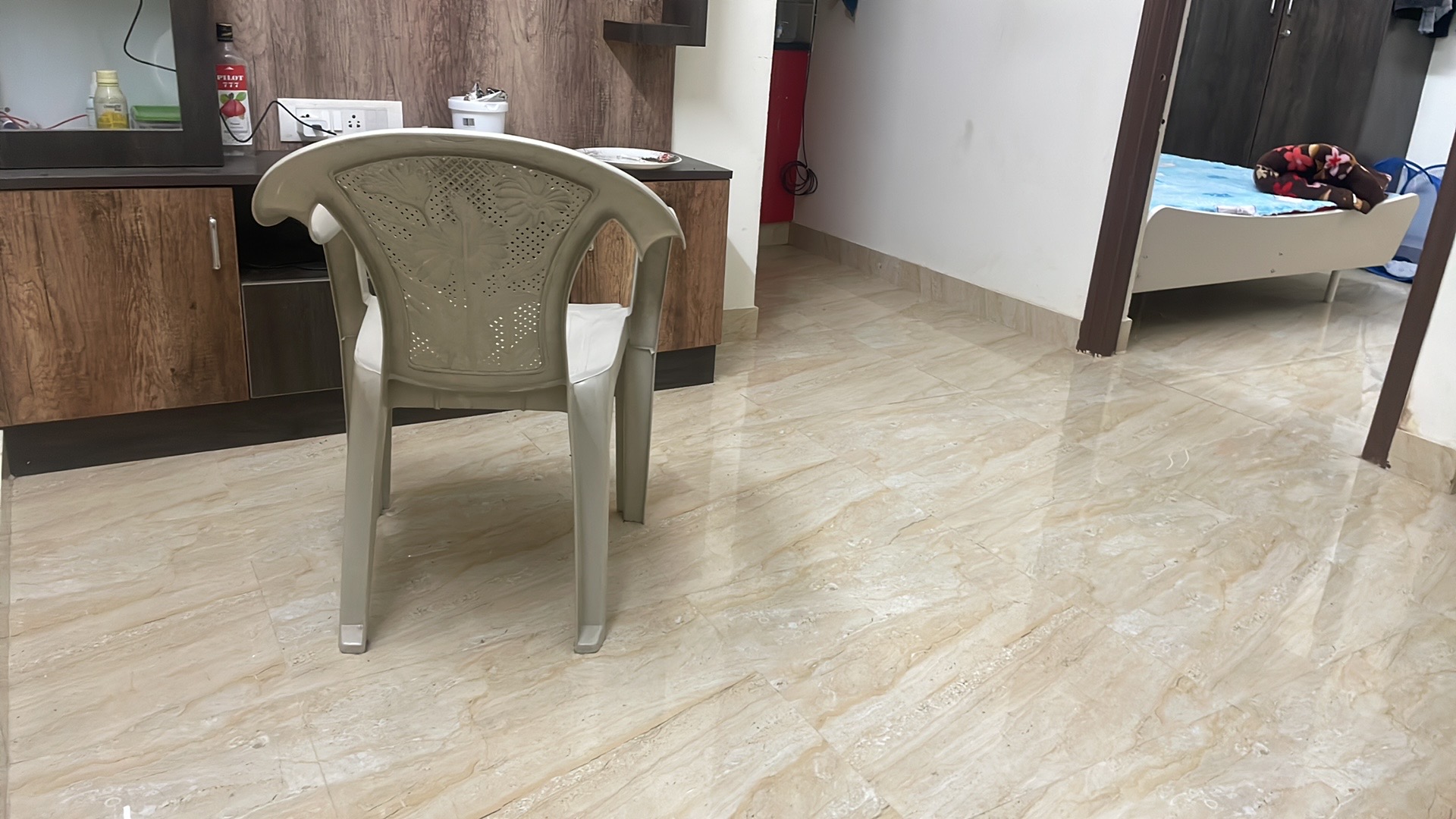 1BHK · Semi Furnished · Apartment