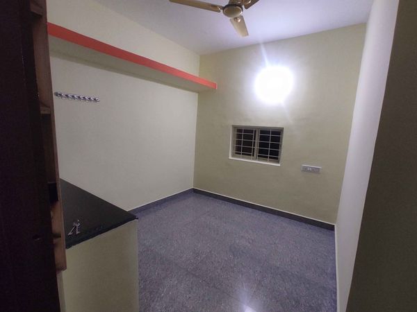 1RK · Semi Furnished · Apartment