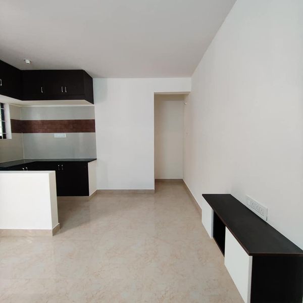 1BHK · Semi Furnished · Apartment