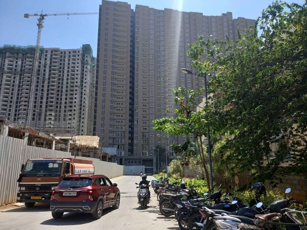2BHK · Semi Furnished · Apartment
