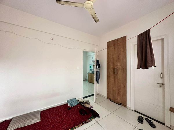 1BHK · Semi Furnished · Apartment