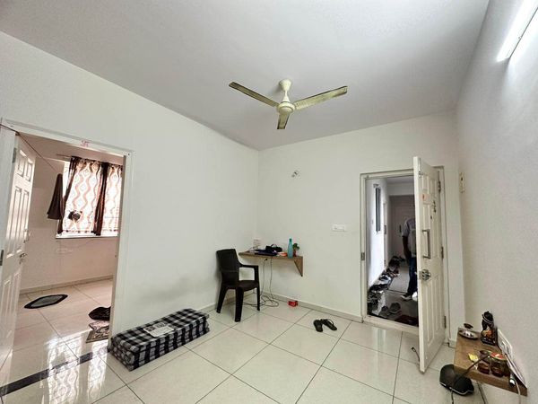 1BHK · Semi Furnished · Apartment