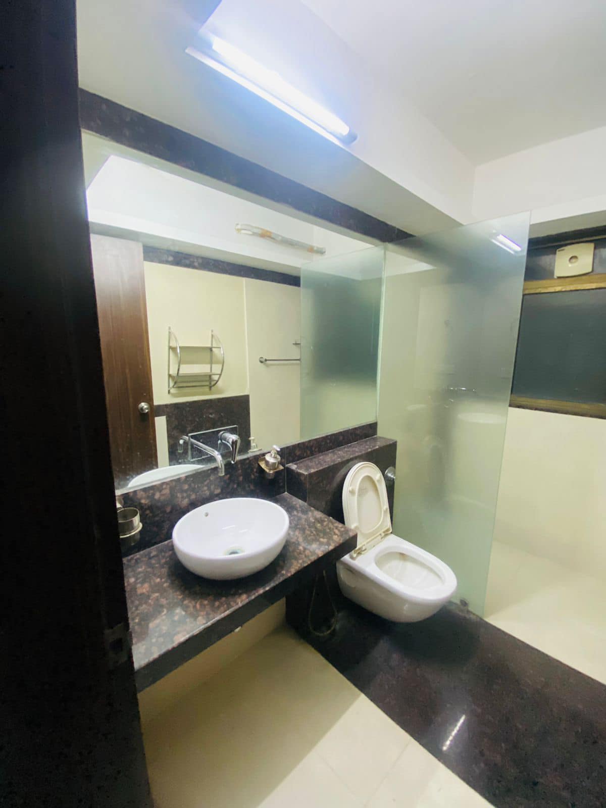 3BHK · Semi Furnished · Apartment
