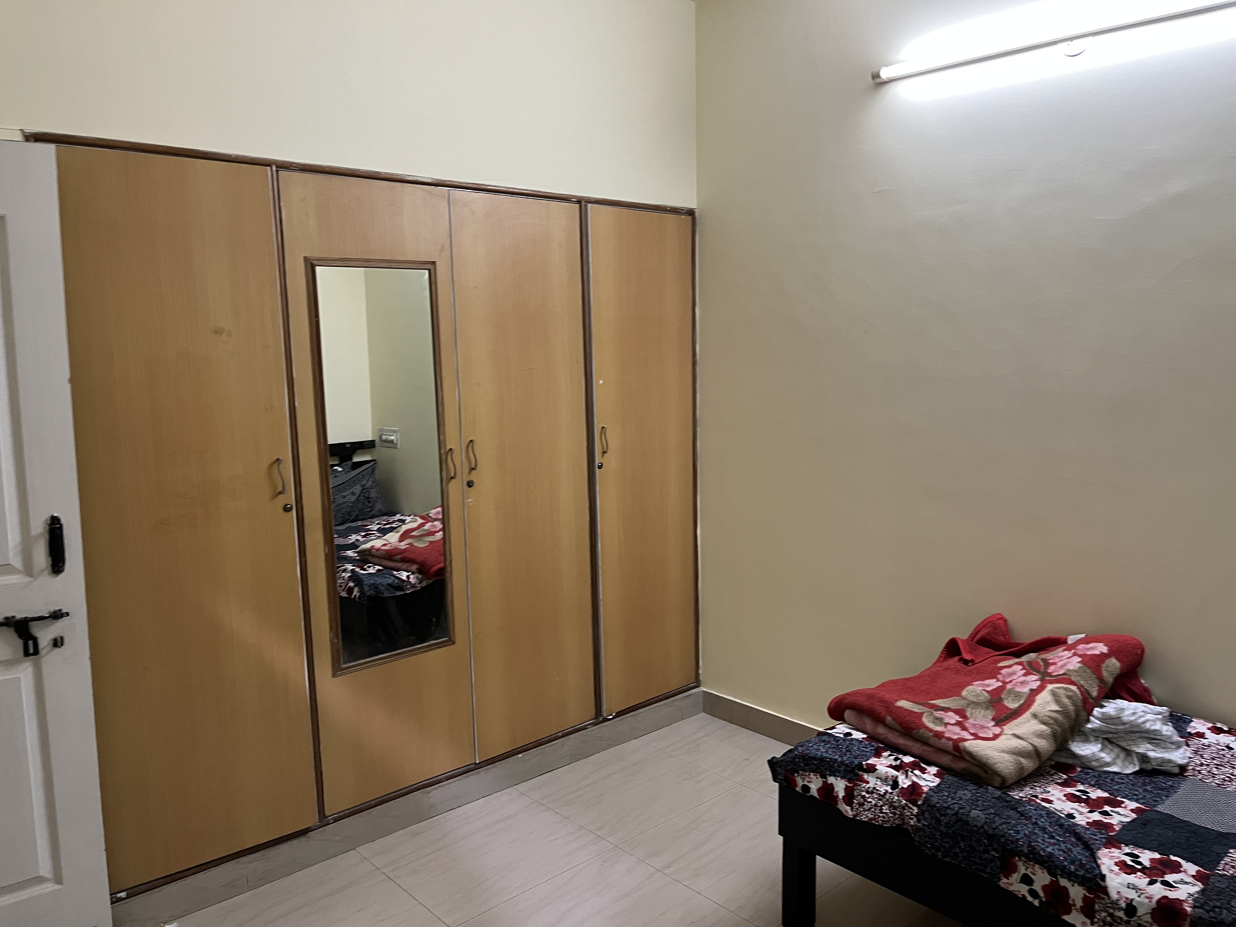 2BHK · Semi Furnished · Apartment