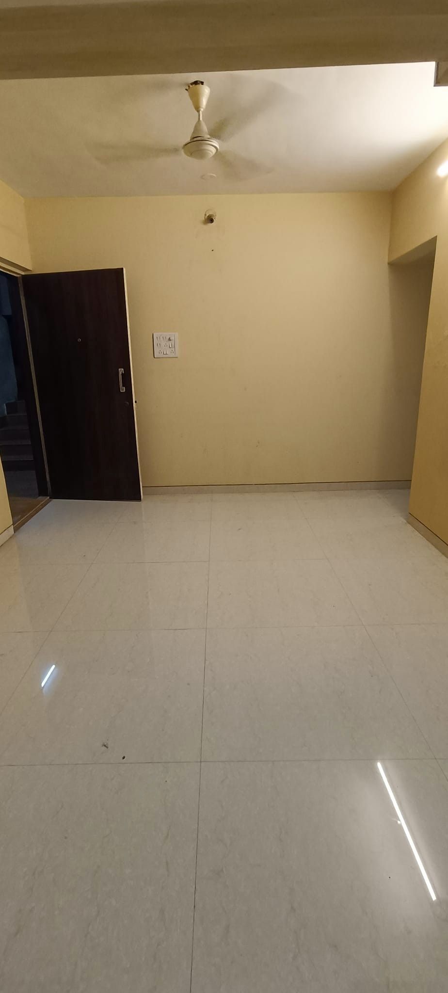 1BHK · Semi Furnished · Apartment