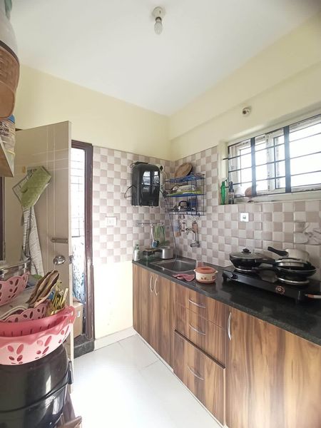 1BHK · Semi Furnished · Apartment