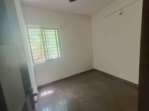 1BHK · Semi Furnished · Apartment