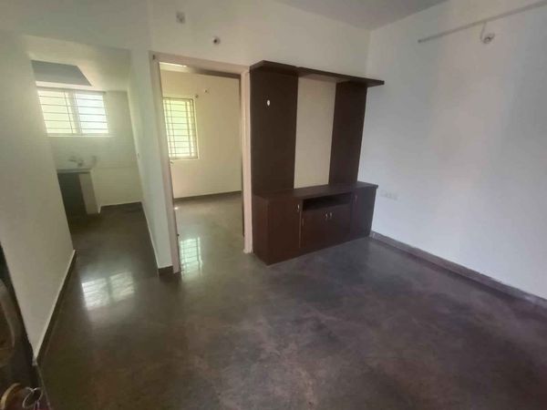 1BHK · Semi Furnished · Apartment