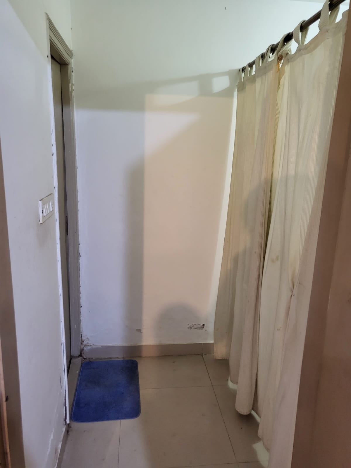 1BHK · Semi Furnished · Apartment