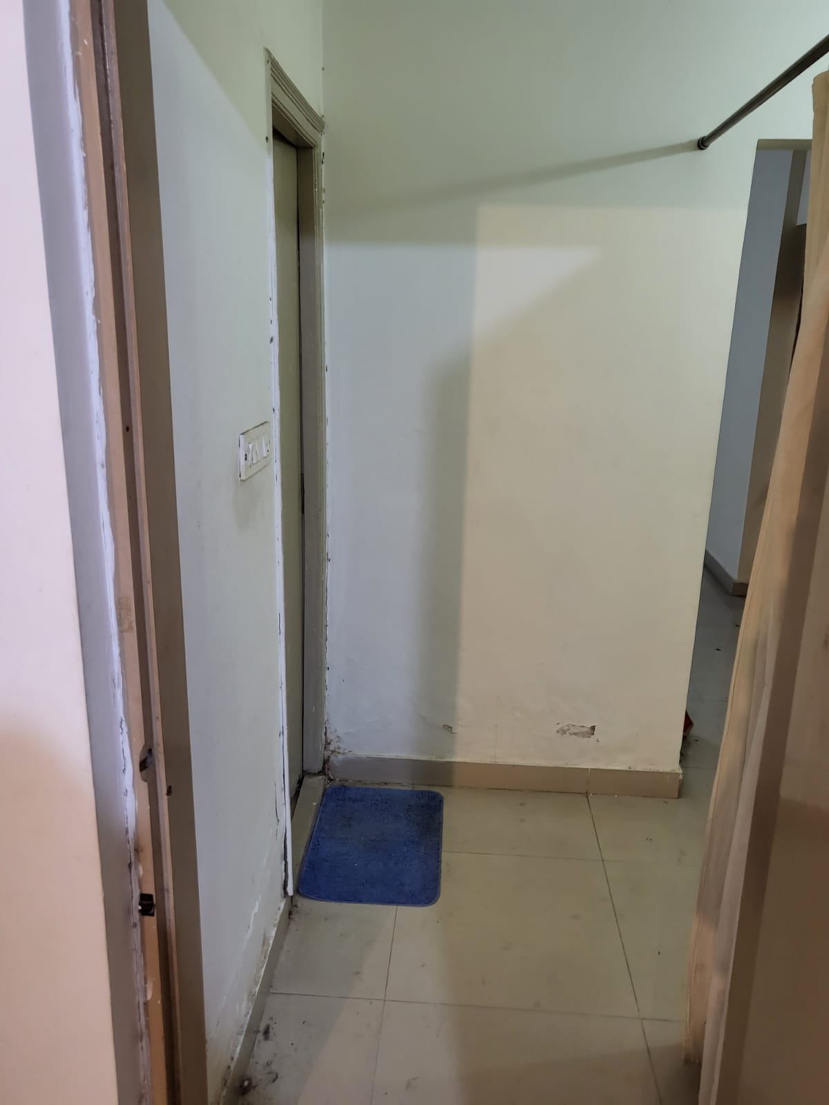 1BHK · Semi Furnished · Apartment