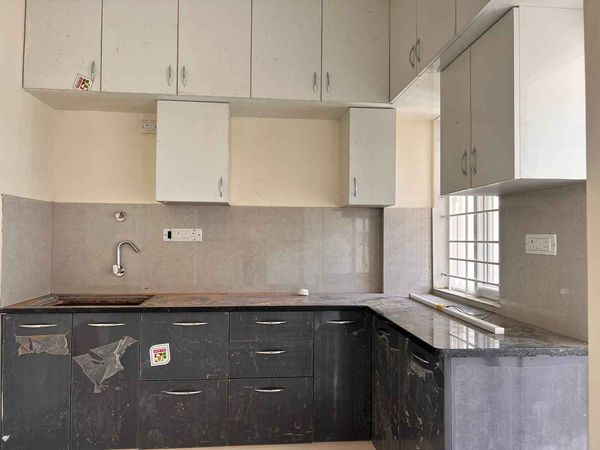 2BHK · Semi Furnished · Apartment