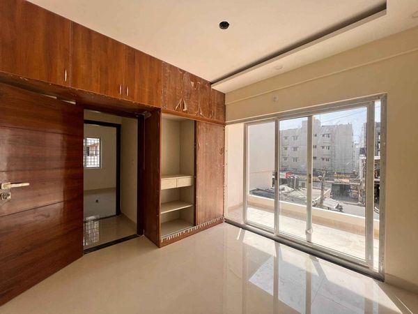 2BHK · Semi Furnished · Apartment