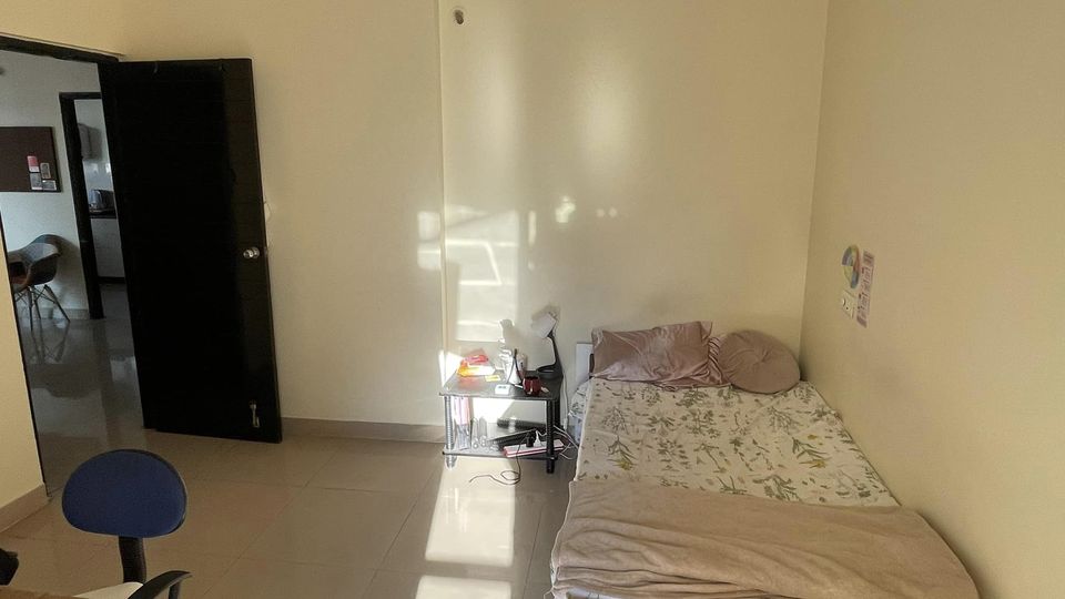 3BHK · Semi Furnished · Apartment