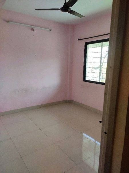 1BHK · Semi Furnished · Apartment