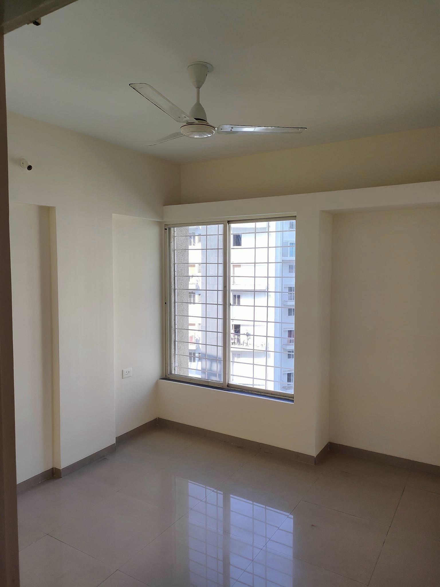 2BHK · Semi Furnished · Apartment