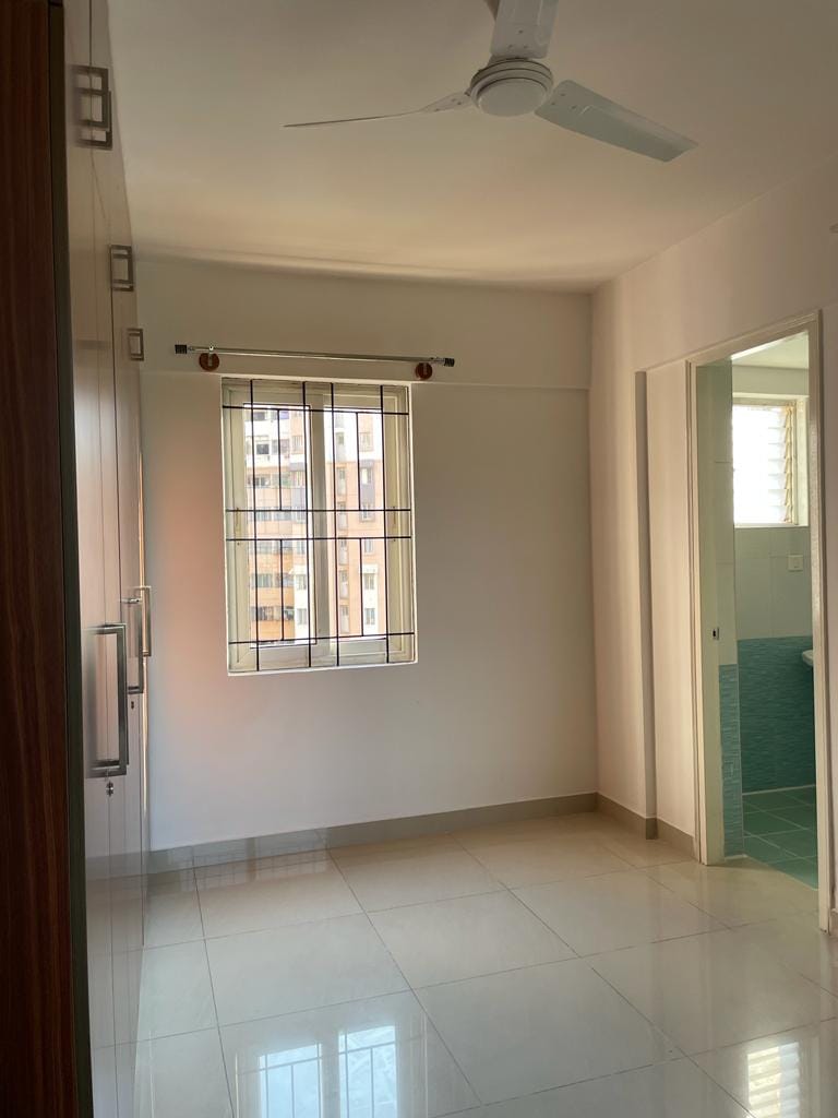 3BHK · Semi Furnished · Apartment