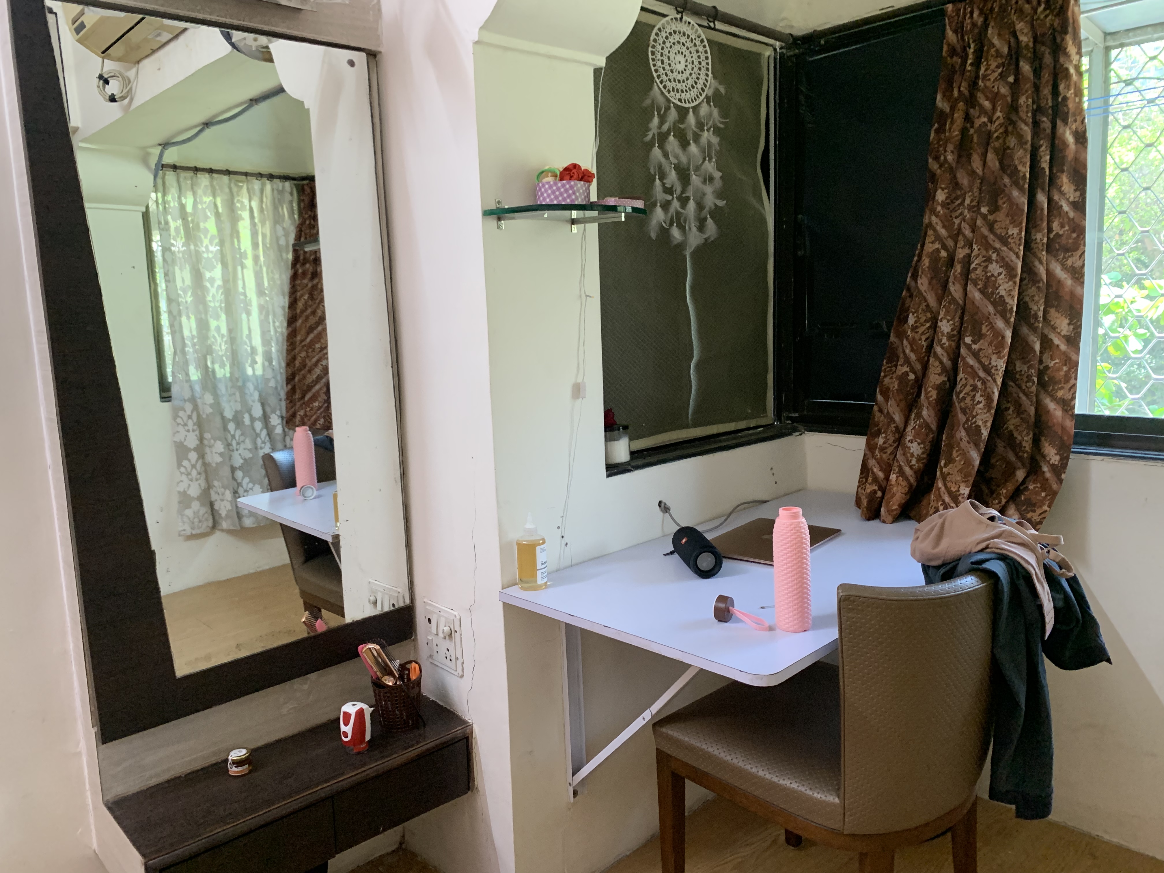 2BHK · Semi Furnished · Apartment