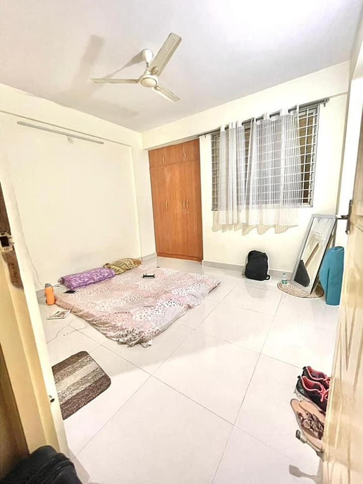 2BHK · Semi Furnished · Apartment