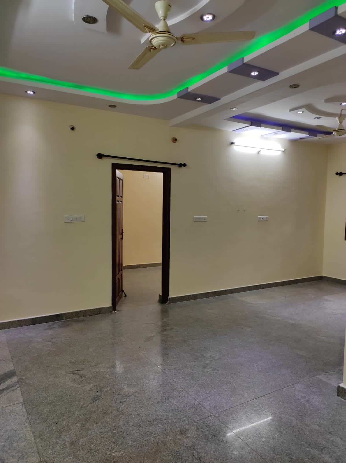 1BHK · Semi Furnished · Apartment