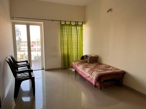 2BHK · Semi Furnished · Apartment
