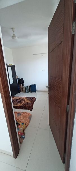 3BHK · Semi Furnished · Apartment