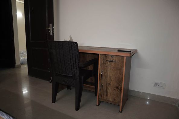 4BHK · Semi Furnished · Apartment