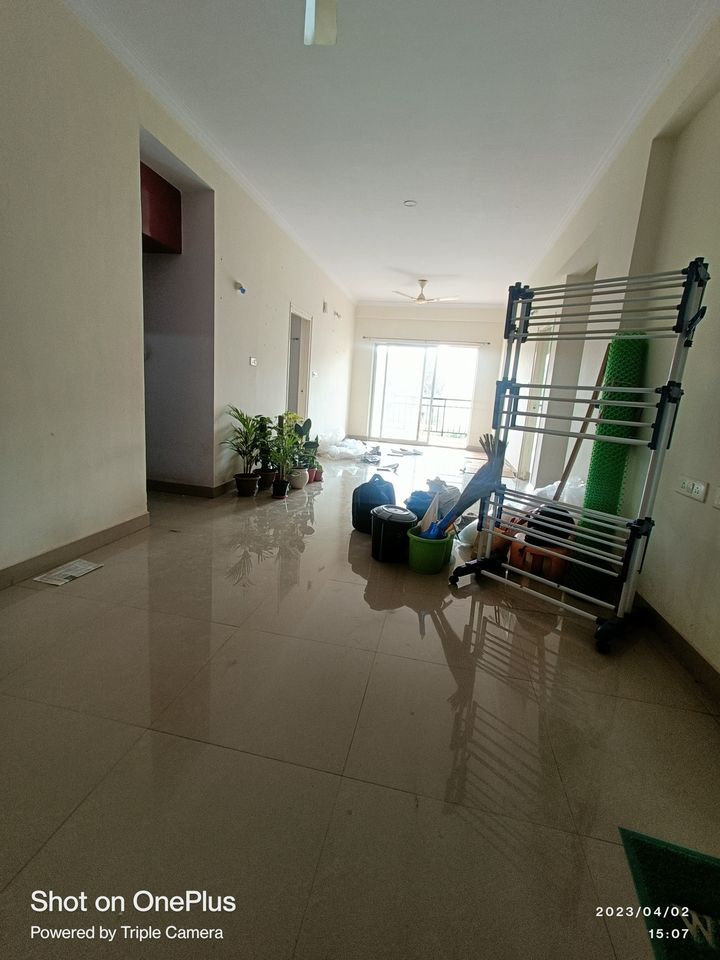 3BHK · Semi Furnished · Apartment