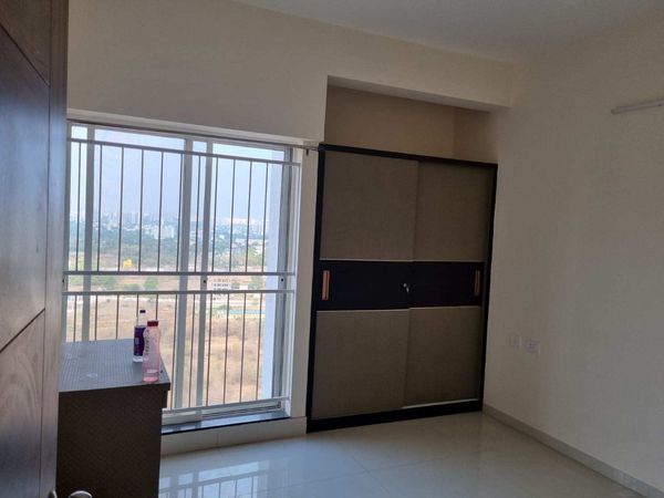 2BHK · Semi Furnished · Apartment
