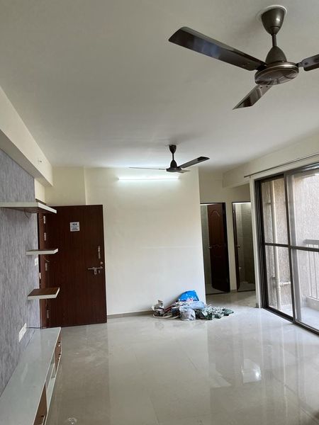 3BHK · Semi Furnished · Apartment