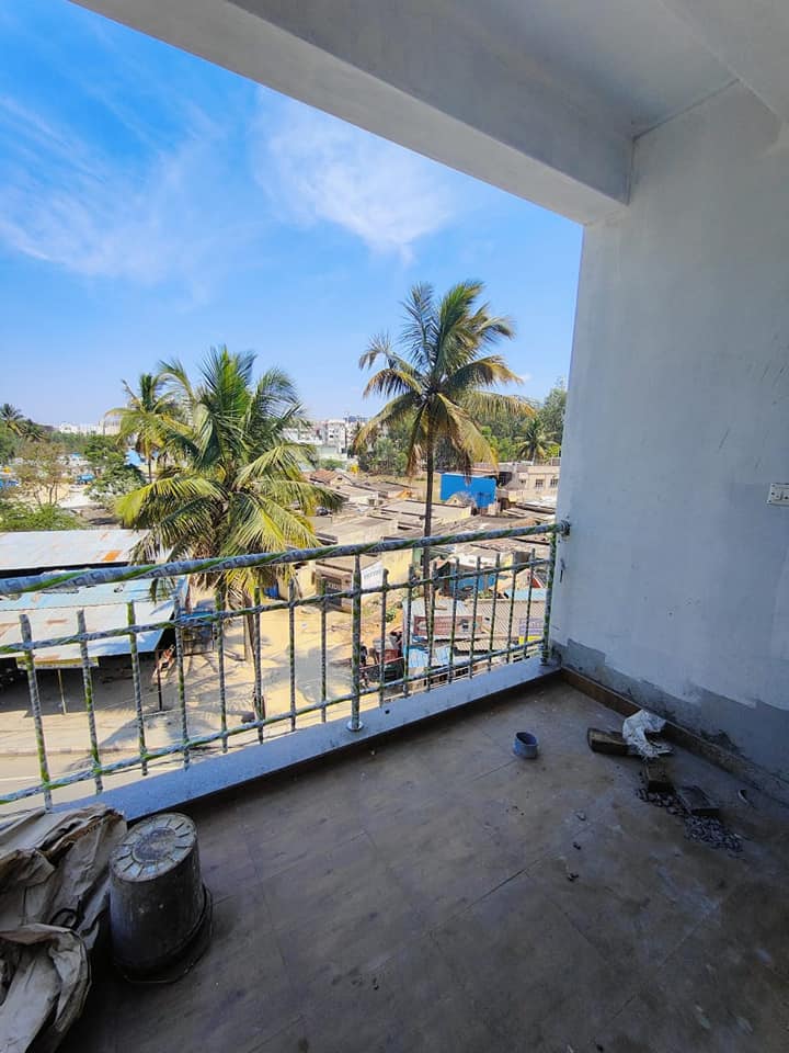 1BHK · Semi Furnished · Apartment