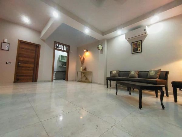 Single Room · Furnished · Apartment