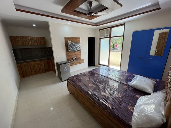 Single Room · Furnished · Apartment