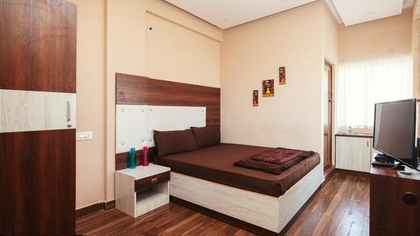 1BHK · Furnished · Apartment