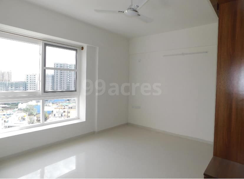 3BHK · Semi Furnished · Apartment