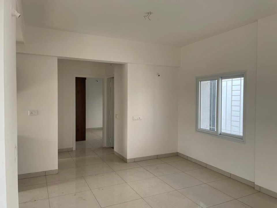 2BHK · Semi Furnished · Apartment