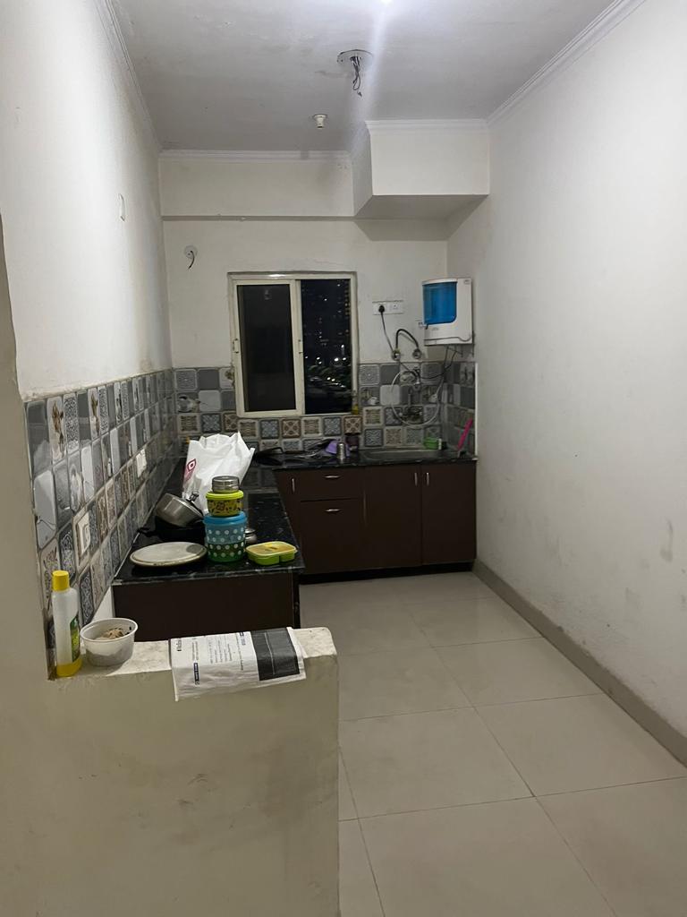 1BHK · Semi Furnished · Apartment