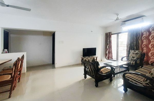 3BHK · Semi Furnished · Apartment