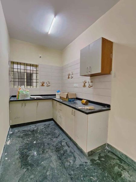 1BHK · Semi Furnished · Apartment
