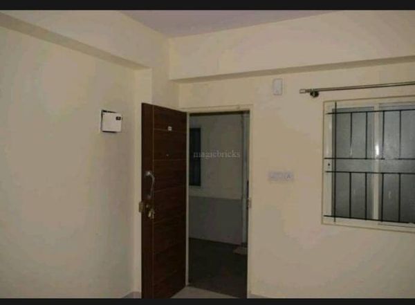 1BHK · Semi Furnished · Apartment