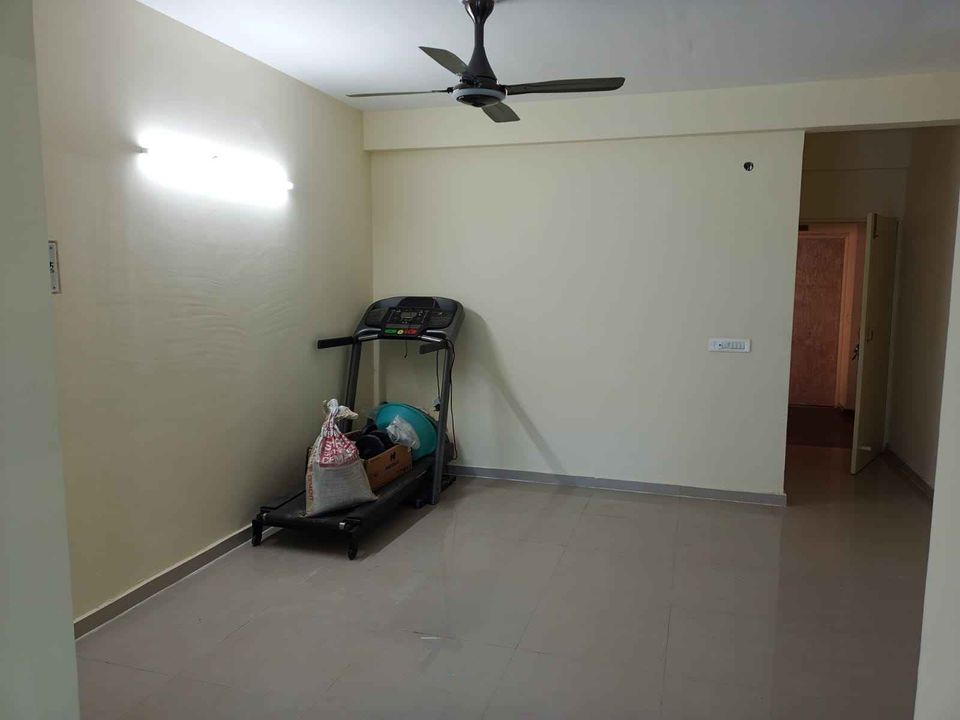 2BHK · Semi Furnished · Apartment